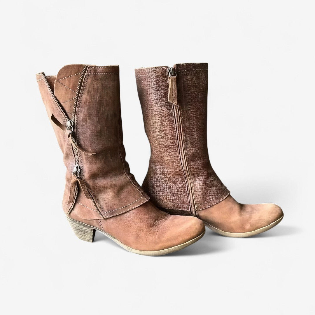 Merra - Vintage Trail Boots