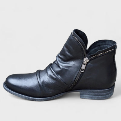 Alodia - Comfy Charm Boots
