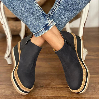 Mila - Casual Everyday Wedge