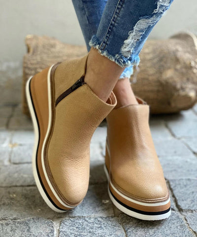 Mila - Casual Everyday Wedge