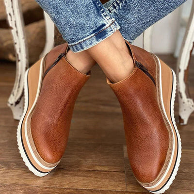 Mila - Casual Everyday Wedge