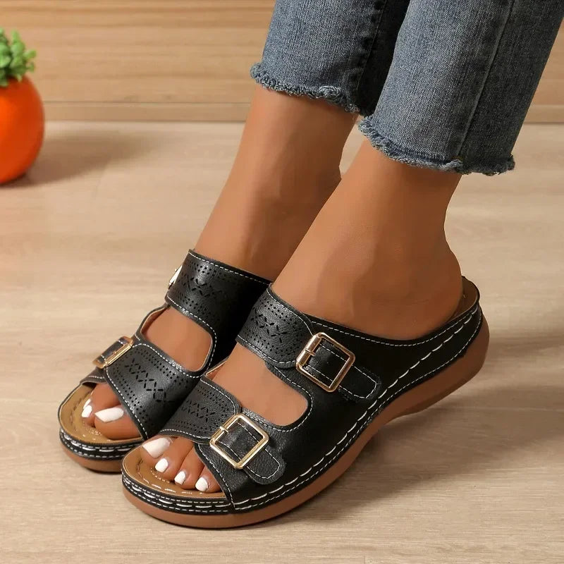 Nella - Classic Charm Sandals