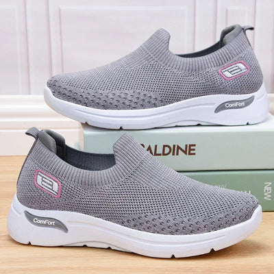 Kaya - Lightweight Relaxed Sneakers