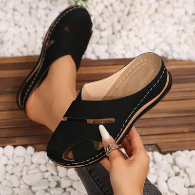 Liandra - Lightweight Everyday Sandals